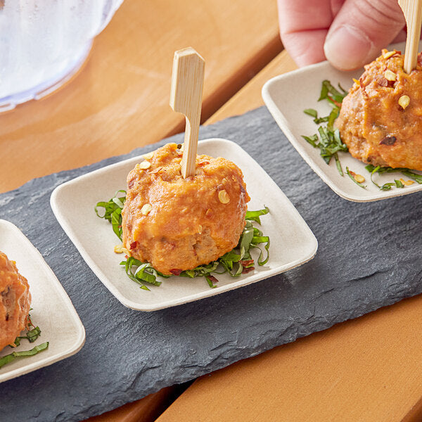 Plato compostable para aperitivos