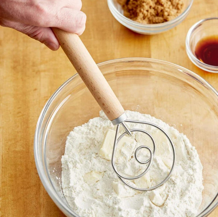 Batidor de masa danés de acero inoxidable de 13"